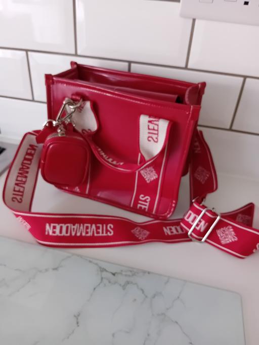  — Steve madden handbag