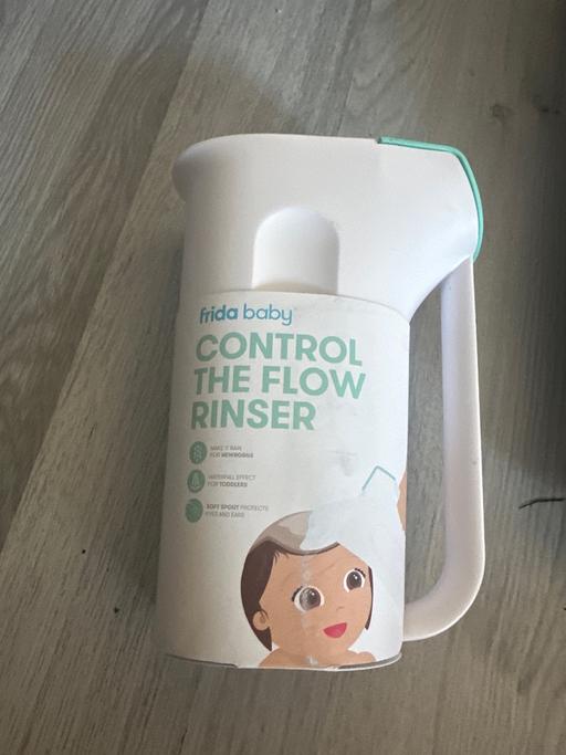  — Hair rinser