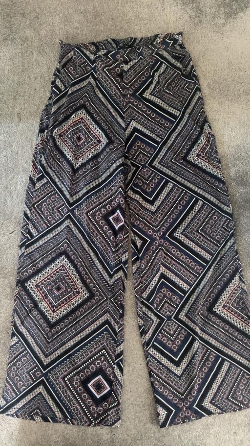  — Trousers