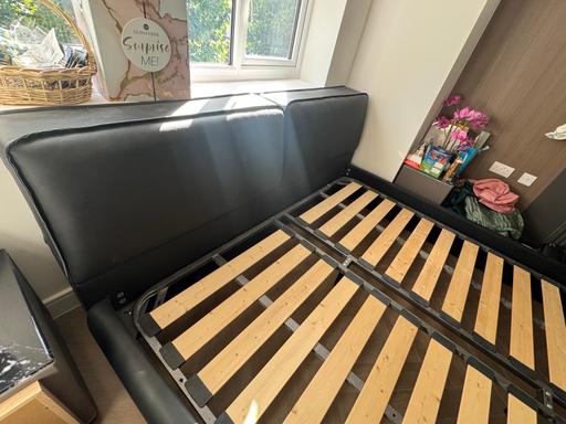  — Queen size bed frame! Great condition