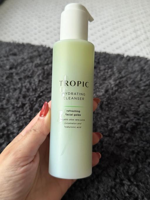  — Tropic skincare hydrating cleanser