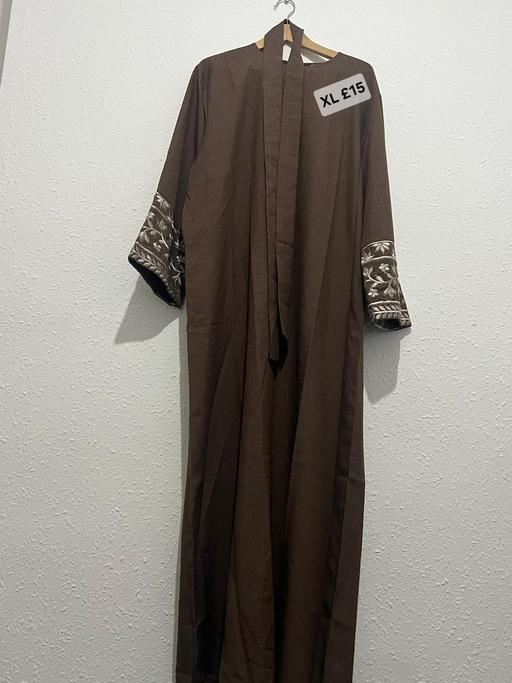  — Size XL embroidered Abaya