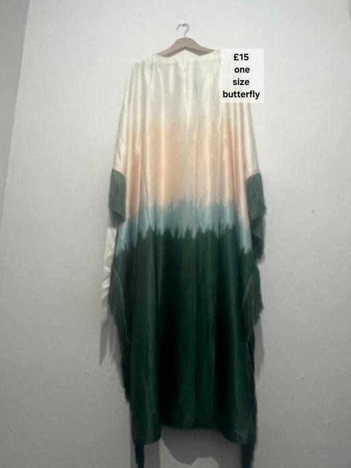  — Pretty butterfly abaya