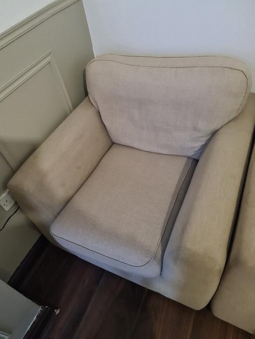  — Dfs sofa full set