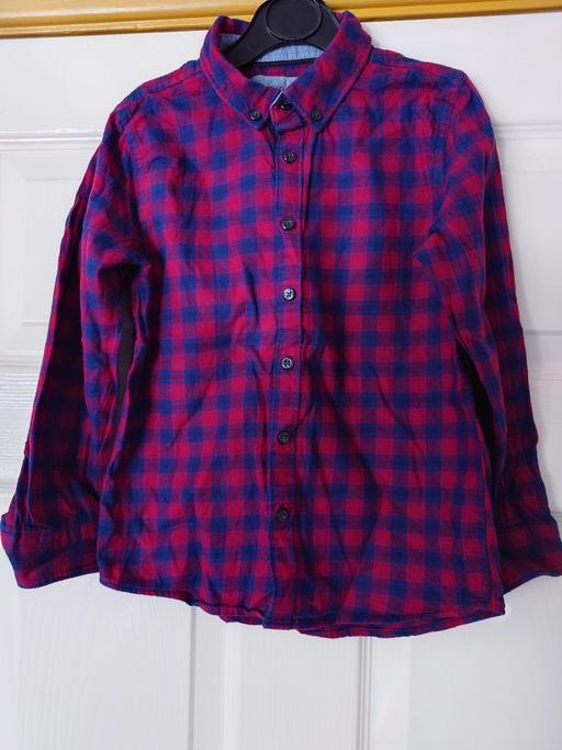  — Boys red checked shirt size 6-7 years