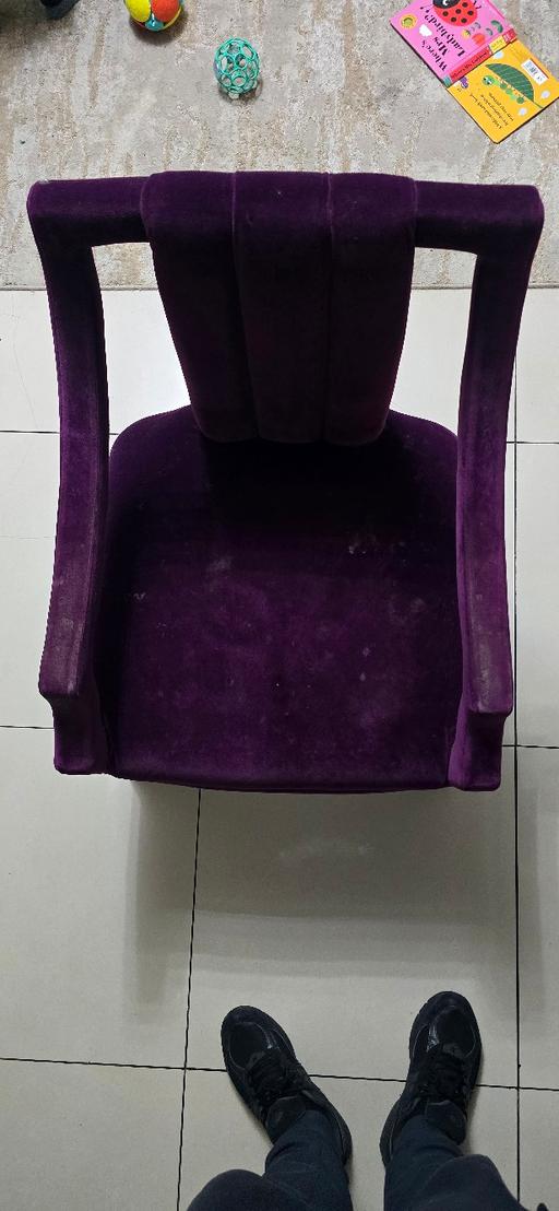 — purple velvet accent chair