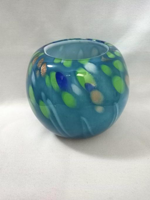  — MURANO STYLE ART GLASS GLOBE VASE.