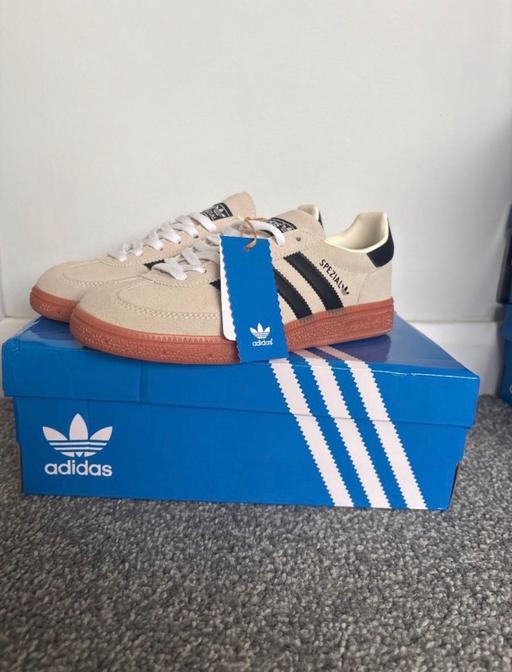  — Adidas womens spezials