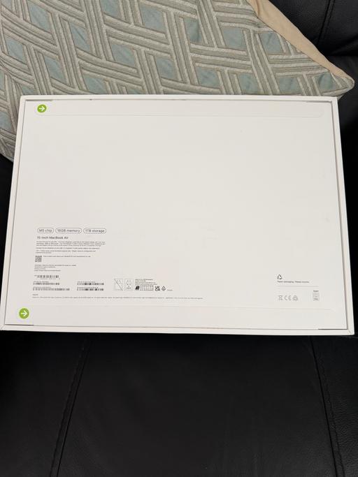  — 15-inch Macbook Air