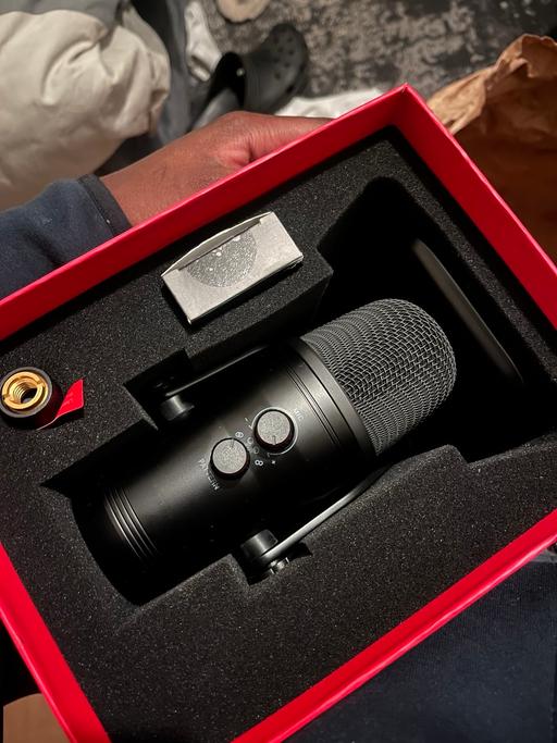  — Fifine k690 condenser microphone