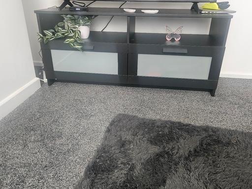  — tv stand