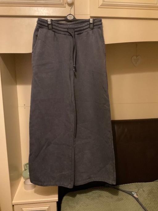 — wide leg trousers