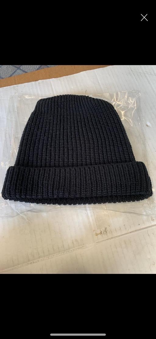  — Mens woolly hat