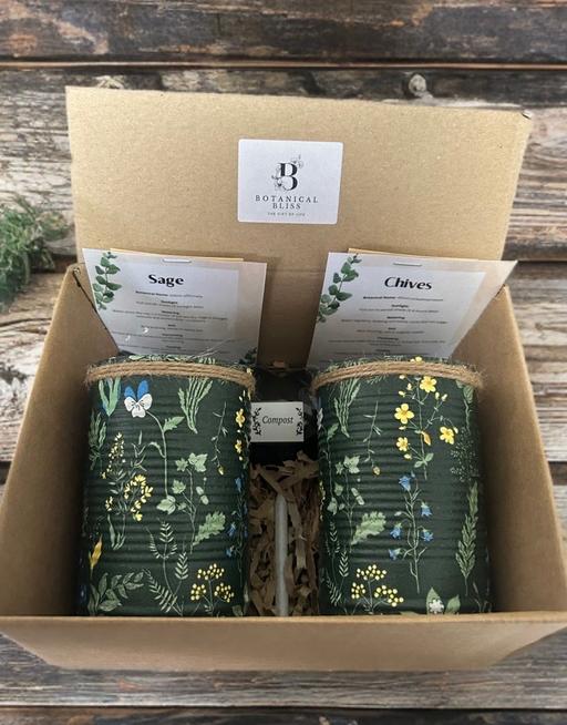  — Medieval floral herb garden gift set