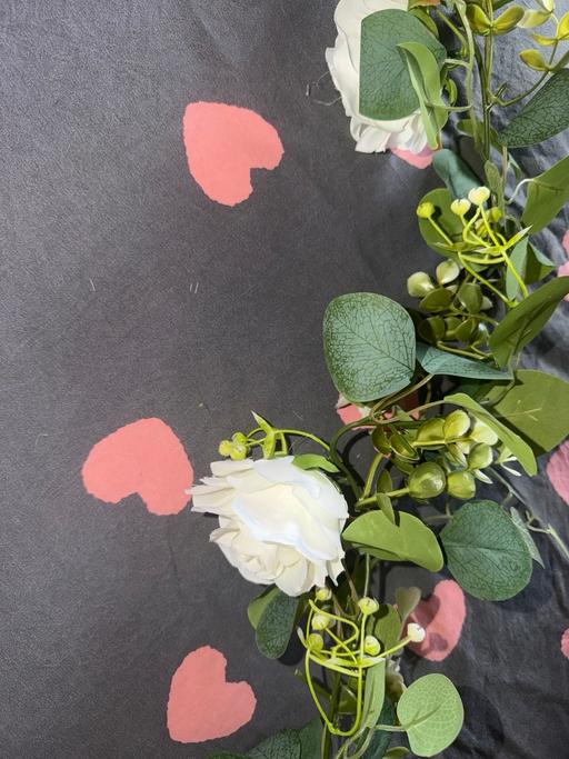  — Rose garland