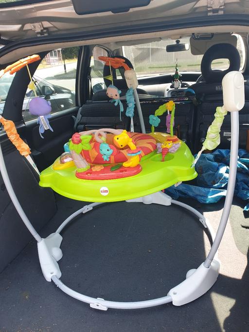  — Babies Fisher price bouncer