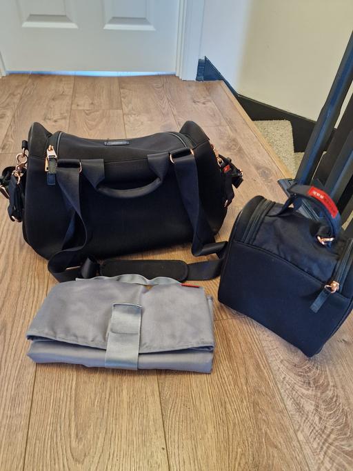  — Storksak Luxury Changing Bag – Backpack, Shou