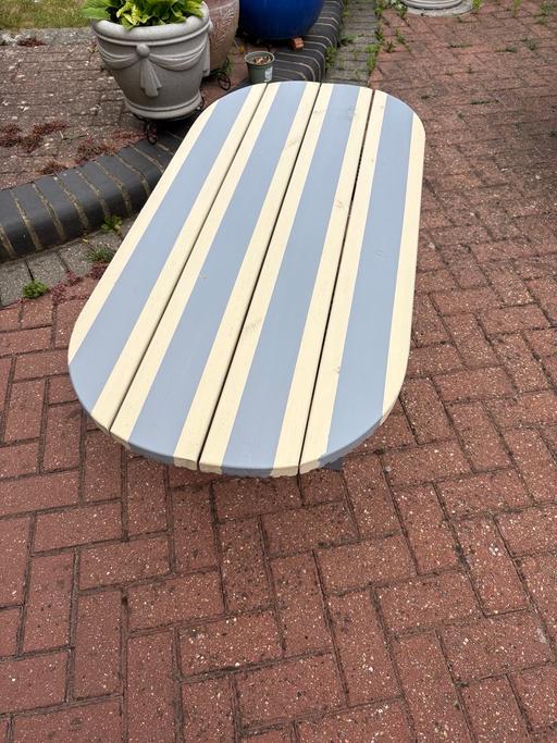  — Garden coffee table
