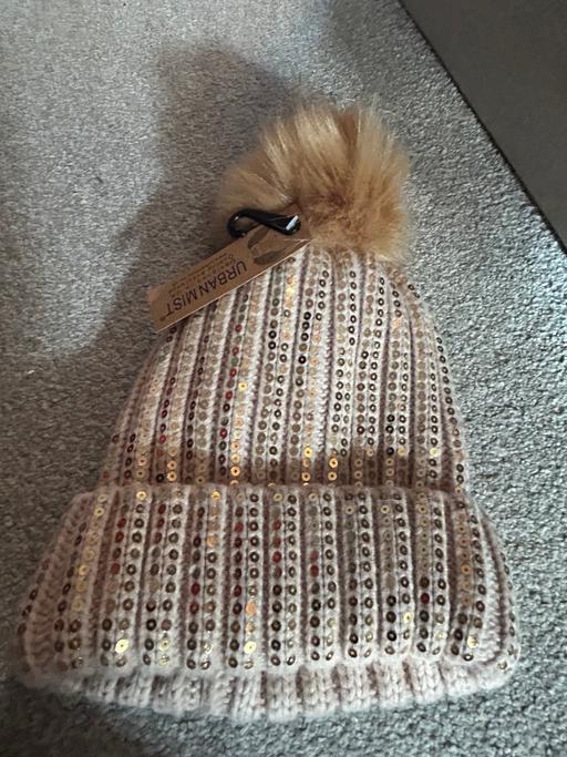  — Ladies Pink Boutique Hold Sequin bobble hat