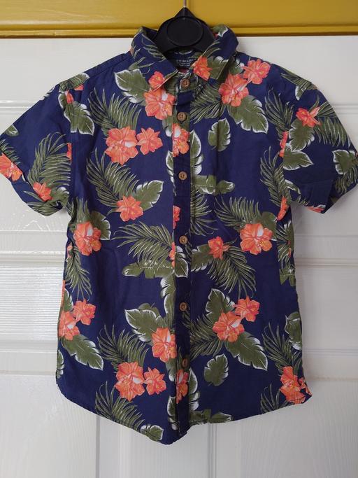  — Boys floral shirt size 6-7 years