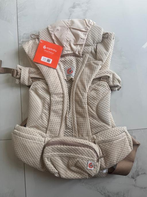  — Ergobaby Omni deluxe carrier