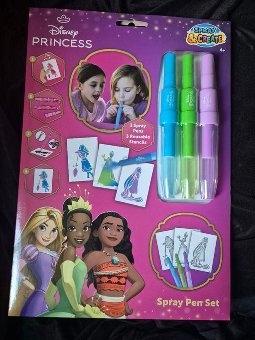  — new Disney Princess Spray Pen Set