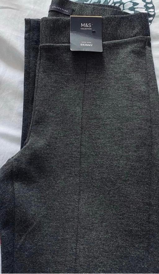  — Girls slim leg leggings size 6