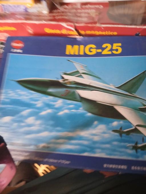  — modle plane to build