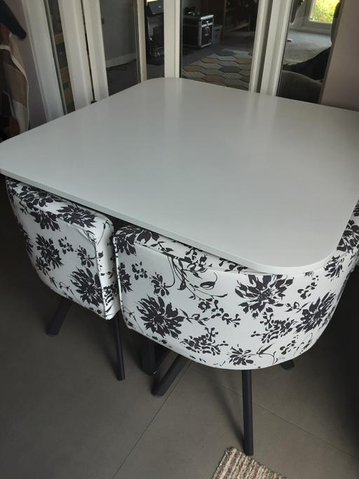  — kitchen table and chairs