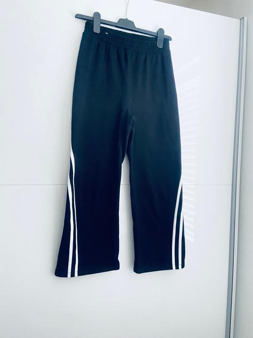  — (8/10) NEW LOOK CROPPED