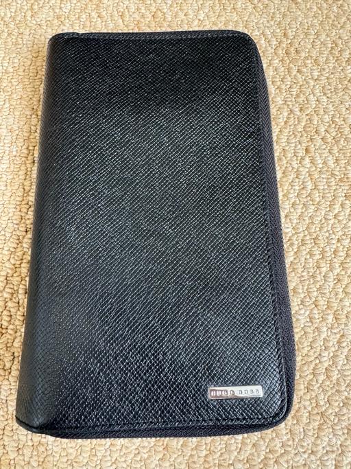  — Hugo Boss Travel Documents & Money Wallet