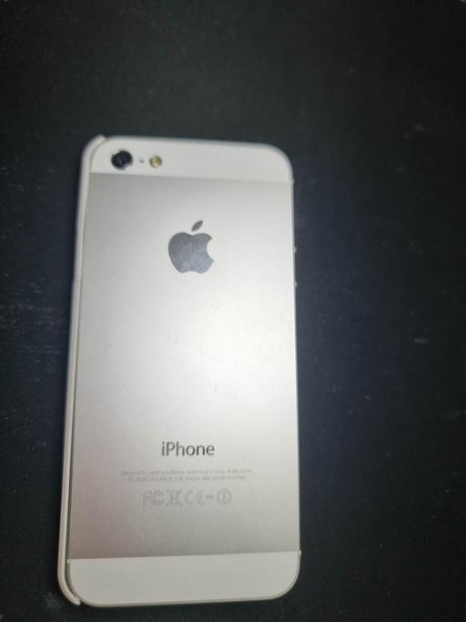  — Iphone 5