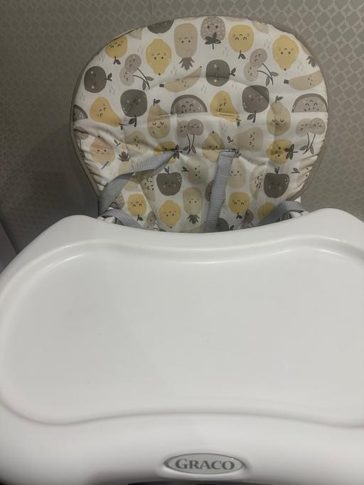  — Graco baby high chair