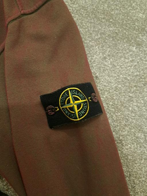  — Supreme stone island hoodie