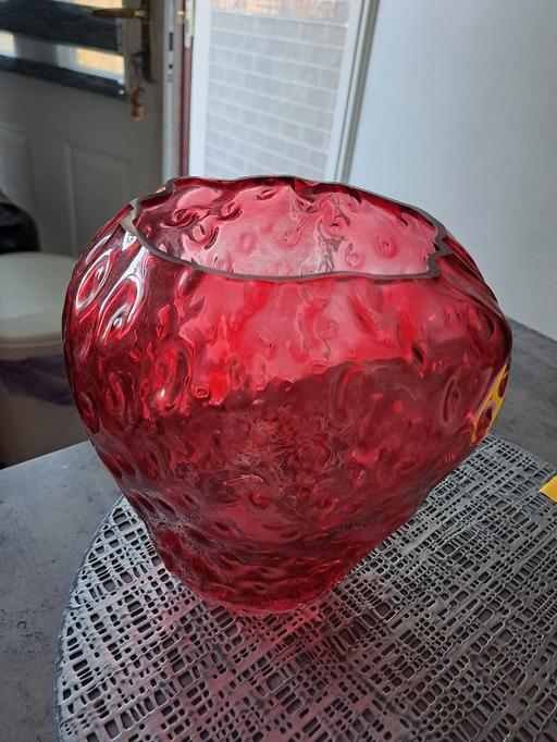  — large strawberry vase
