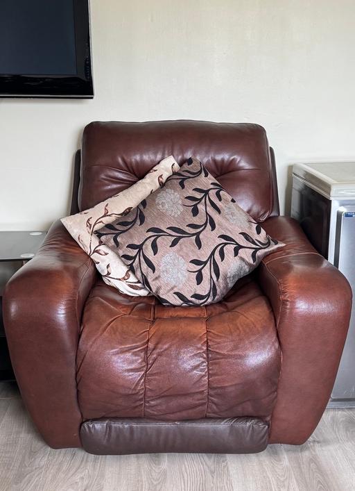  — 1 seater brown leather recliner sofa