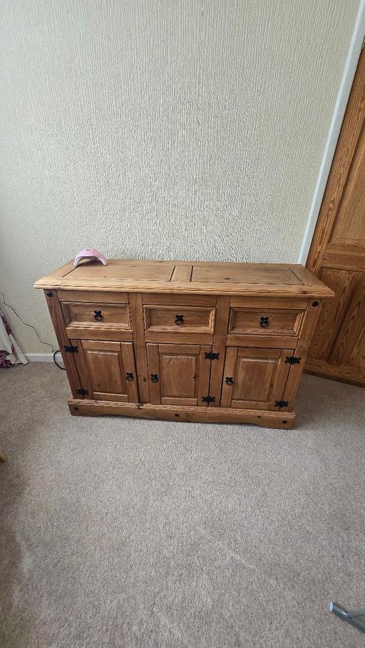  — Sideboard