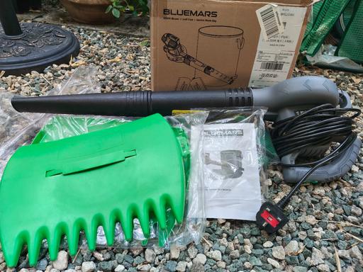  — Leaf blower