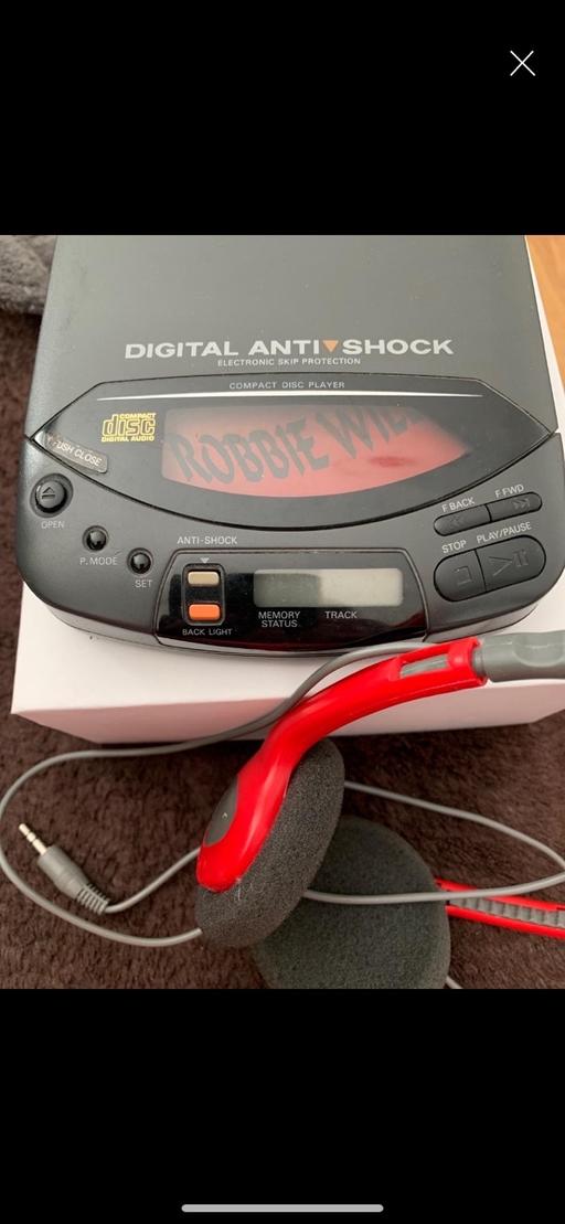  — Sanyo personal CD player