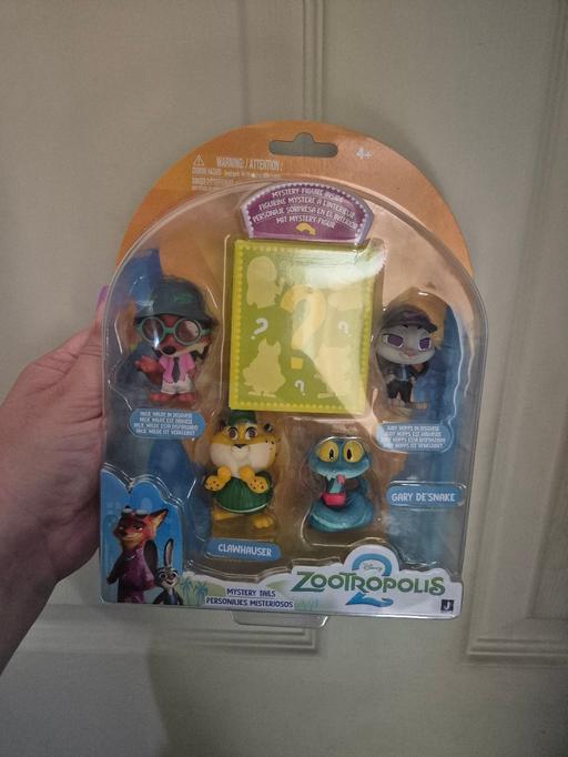  — new Disney Zootropolis 5pk Figure Set