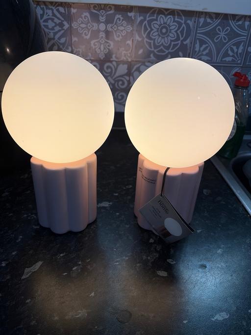  — Lamps x2