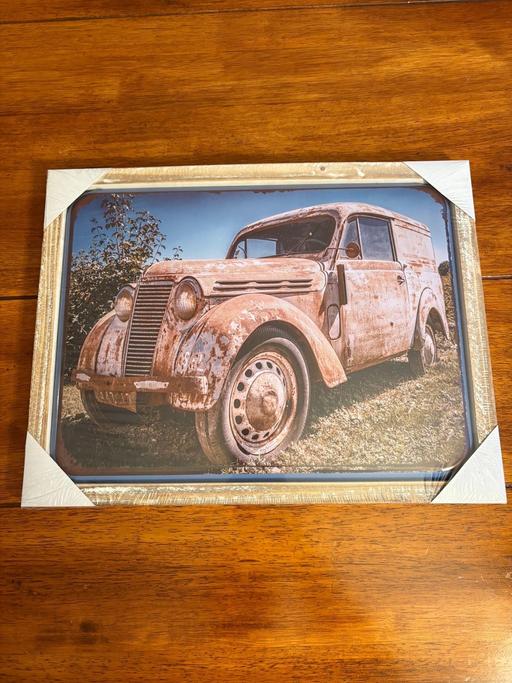  — Rusty van metal picture