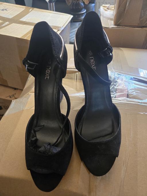  — Size 6 shoes from next