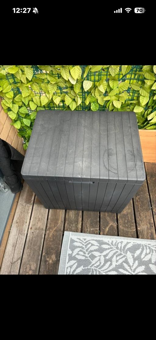  — Keter garden storage and seat 