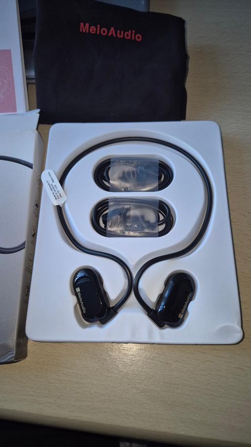  — MeloAudio K7 headphones