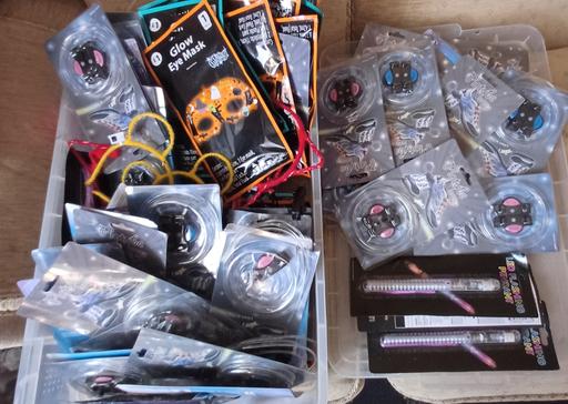  — Joblot of flashing shoe laces ect.. new