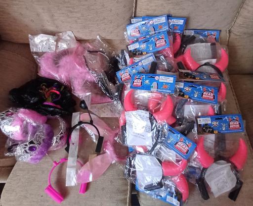  — Joblot of head boppers. New