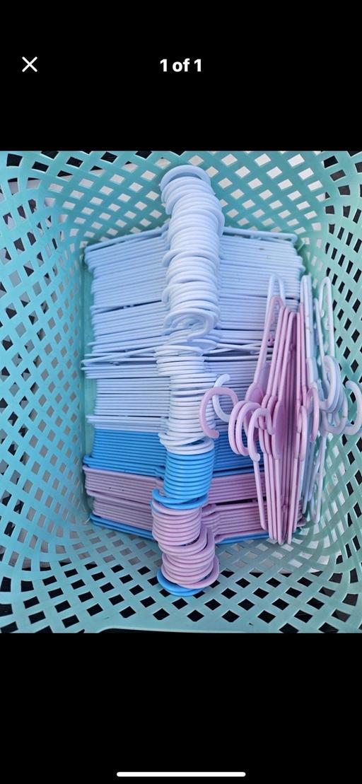  — Kids hangers