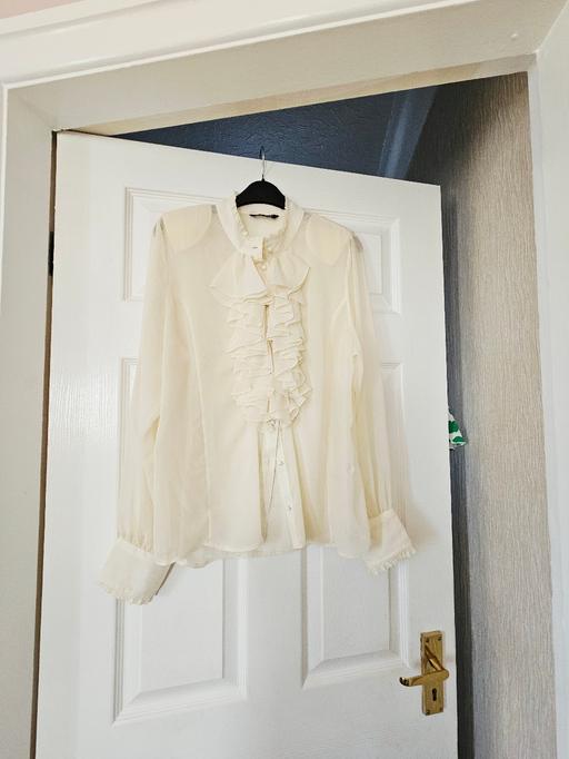  — Pretty ruffle detail blouse, size 14.