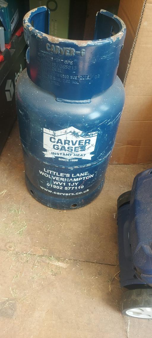  — gas bottle